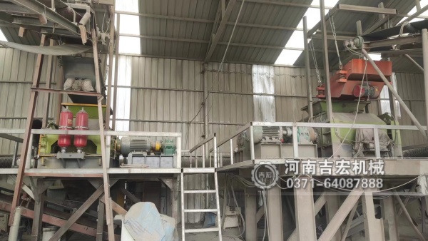 過粉碎多、成品率低？看液壓對輥制砂機如何‘精準拿捏’砂石粒度！